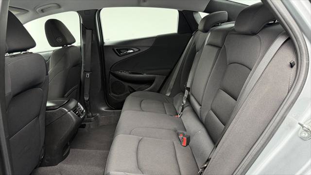 Used 2023 Chevrolet Malibu LT FWD image 17