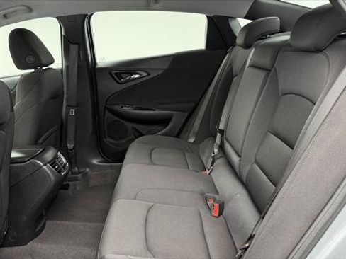 Used 2023 Chevrolet Malibu LT FWD image 17