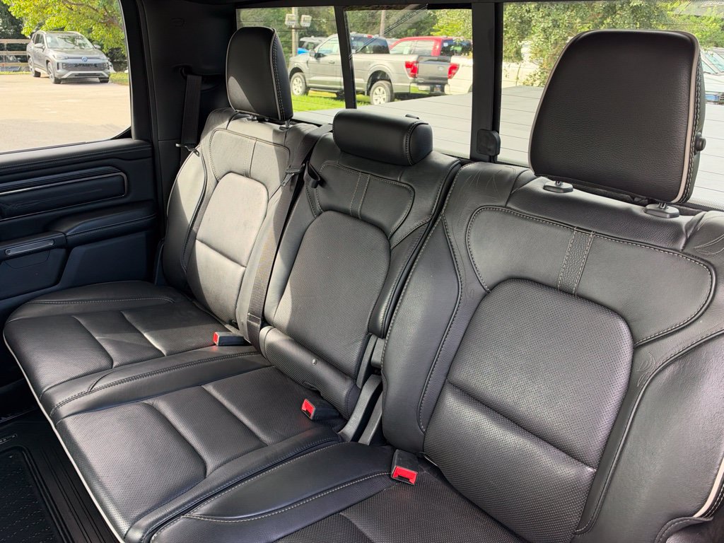 Used 2020 RAM 1500 Limited w/ Black Appearance Package AWD/4WD image 11