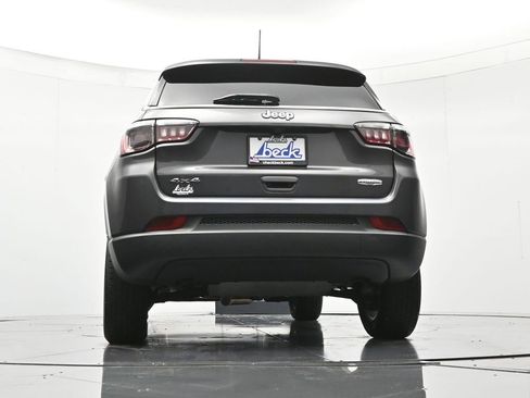 Used 2024 Jeep Compass Latitude AWD/4WD image 40