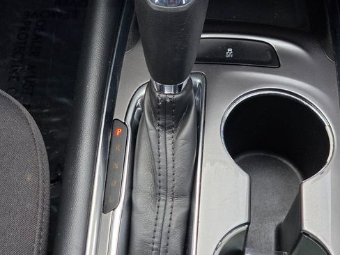 Used 2018 Chevrolet Malibu LT image 23