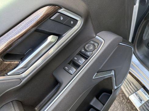 Used 2025 Chevrolet Silverado 2500 LT w/ Safety Package image 15