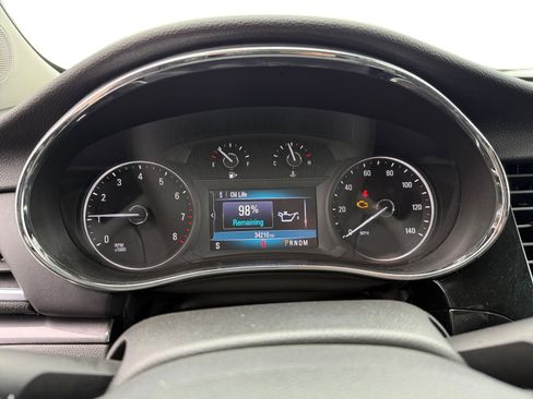 Used 2022 Buick Encore Preferred w/ Safety Package image 11