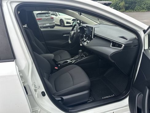Used 2020 Toyota Corolla LE FWD image 28