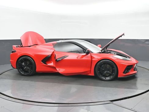 Used 2021 Chevrolet Corvette Stingray Preferred Conv w/ Z51 Performance Package RWD image 37