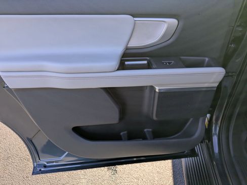 Used 2025 Ford Expedition Max Active image 25