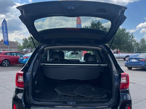 Used 2017 Subaru Outback 2.5i Limited AWD/4WD image 24