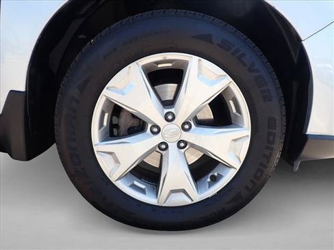 Used 2014 Subaru Forester 2.5i Touring AWD/4WD image 7