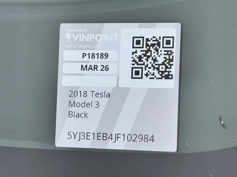 Used 2018 Tesla Model 3 Long Range image 31