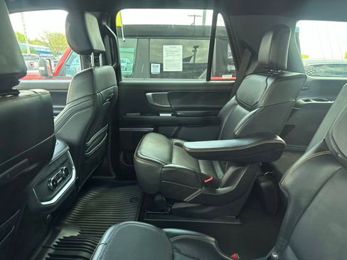 Used 2025 Ford Expedition Tremor AWD/4WD image 11