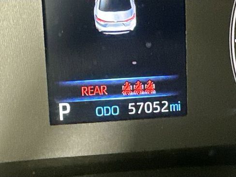 Used 2024 Toyota Corolla LE FWD image 15