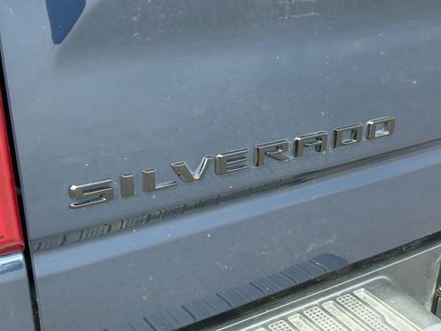 Used 2023 Chevrolet Silverado 1500 LTZ w/ LTZ Premium Package AWD/4WD image 11