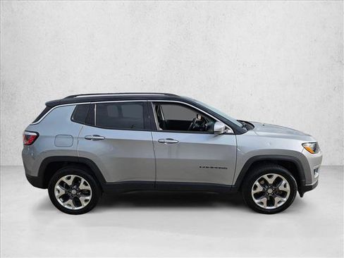 Used 2018 Jeep Compass Limited w/ Navigation Group image 4