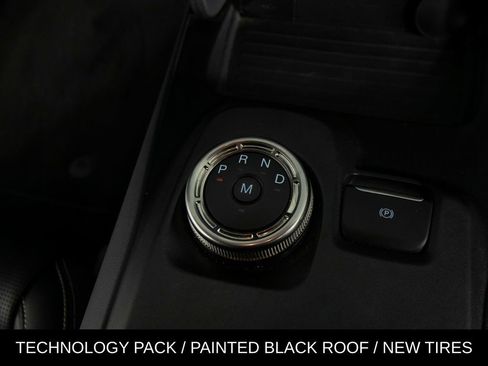 Used 2020 Ford Mustang Shelby GT500 w/ Technology Package RWD image 32