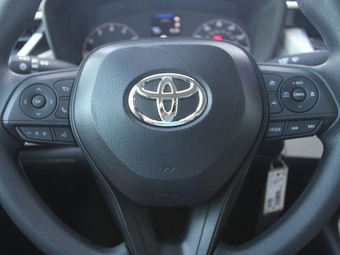 Used 2026 Toyota Corolla LE FWD image 21