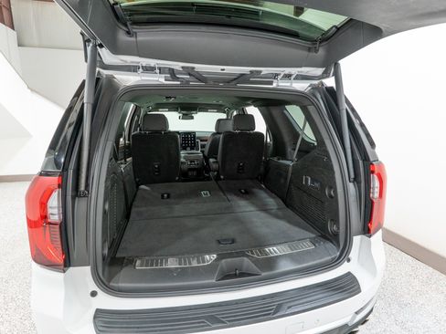 Used 2025 GMC Yukon Denali image 33