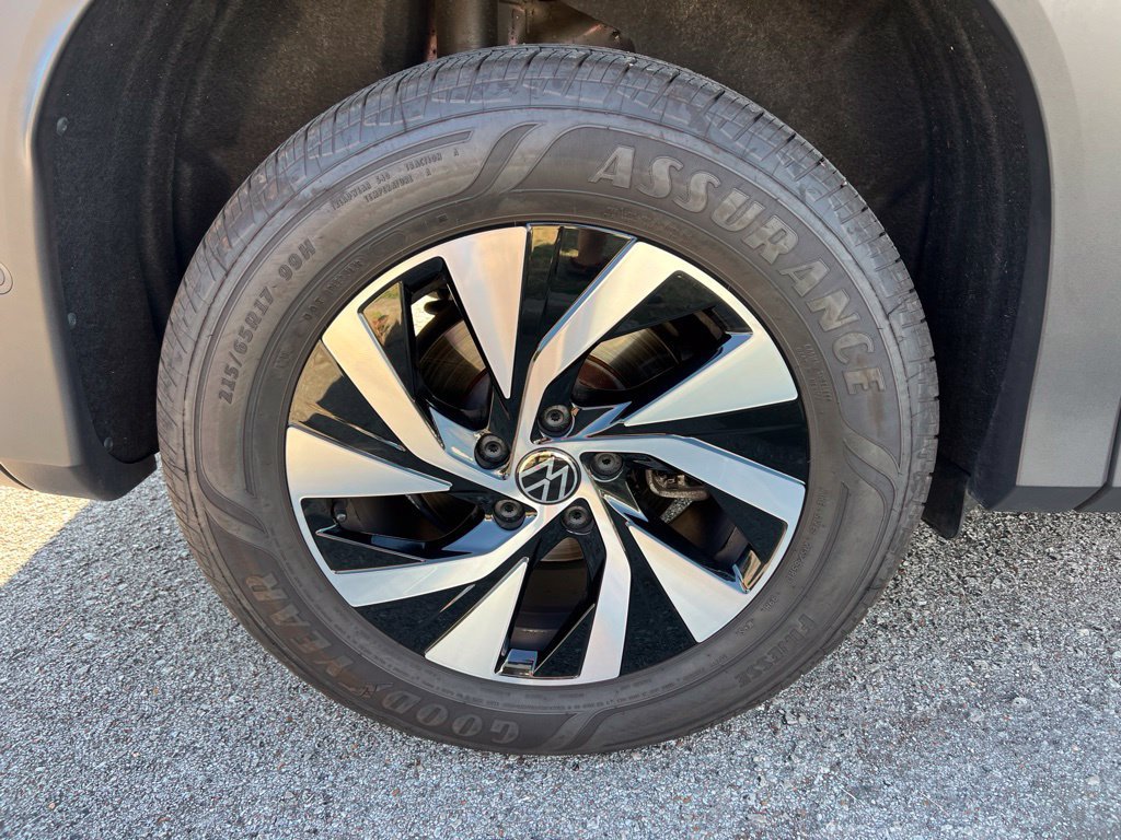Used 2026 Volkswagen Tiguan S AWD/4WD image 8