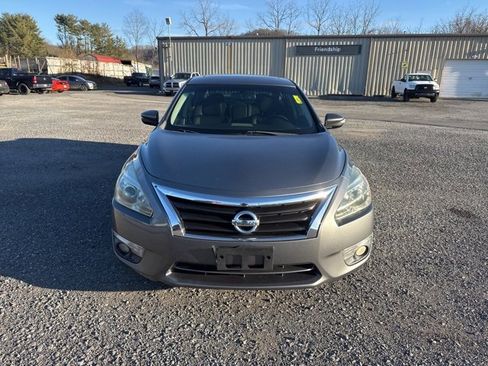 Used 2014 Nissan Altima 2.5 SL w/ Technology Package image 3
