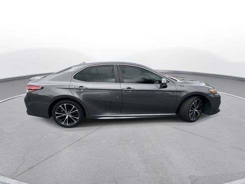 Used 2018 Toyota Camry SE w/ Audio Package FWD image 5