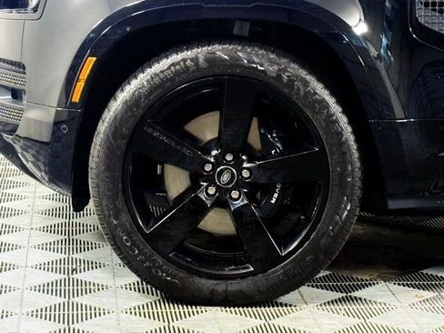 New 2025 Land Rover Defender 110 V8 image 13