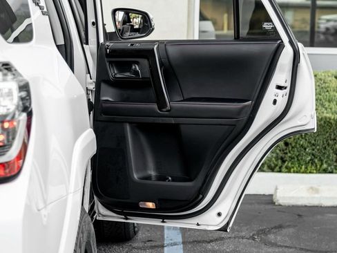 Used 2023 Toyota 4Runner TRD Off-Road Premium image 22