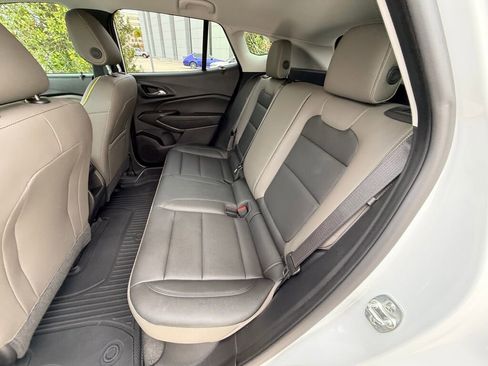 Used 2024 Chevrolet Trax ACTIV w/ Driver Confidence Package image 19