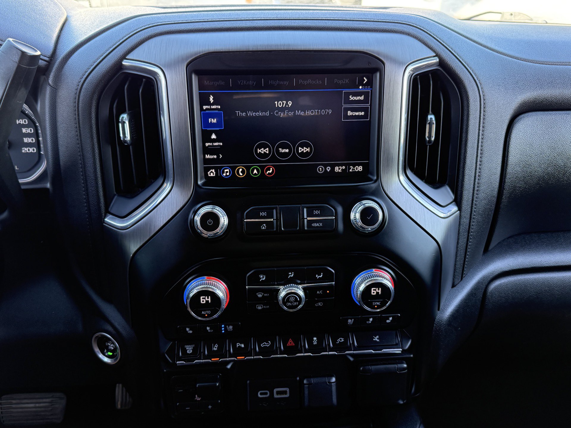 Used 2023 GMC Sierra 3500 Denali w/ Denali Ultimate Package AWD/4WD image 13