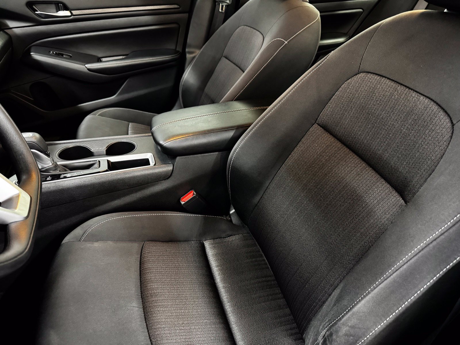 Certified 2025 Nissan Altima 2.5 SV FWD image 14