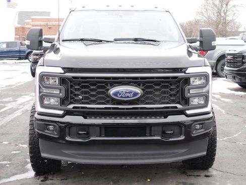 Used 2023 Ford F250 XLT w/ XLT Premium Package image 4