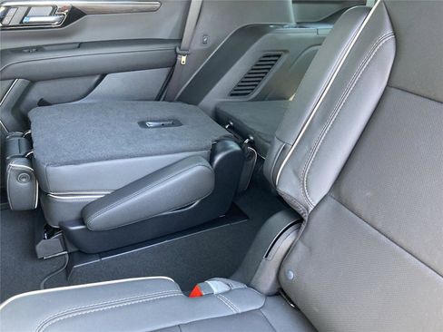 New 2025 Chevrolet Tahoe Premier image 30