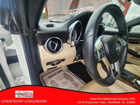 Used 2014 Mercedes-Benz SLK 250 w/ Sport Package image 14