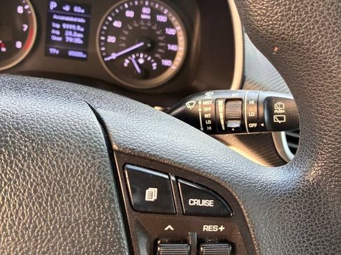 Used 2019 Hyundai Tucson SE AWD/4WD image 23