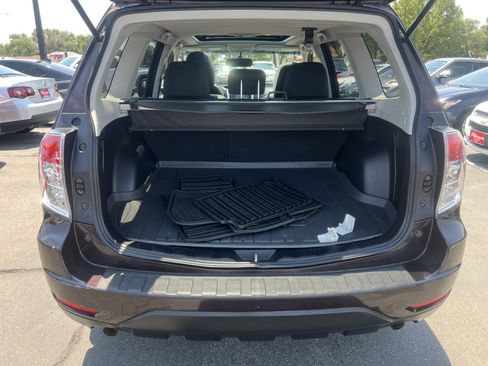Used 2013 Subaru Forester 2.5X Premium AWD/4WD image 9