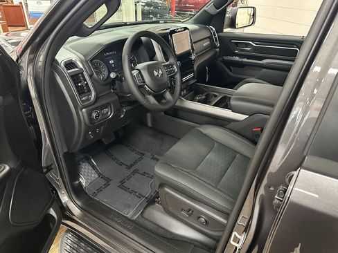 New 2026 RAM 1500 4x4 Crew Cab image 11