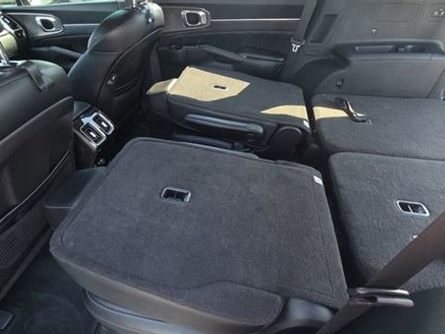 Used 2021 Kia Sorento SX image 20