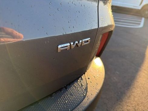 Used 2023 Ford Escape Platinum w/ Premium Technology Package image 8