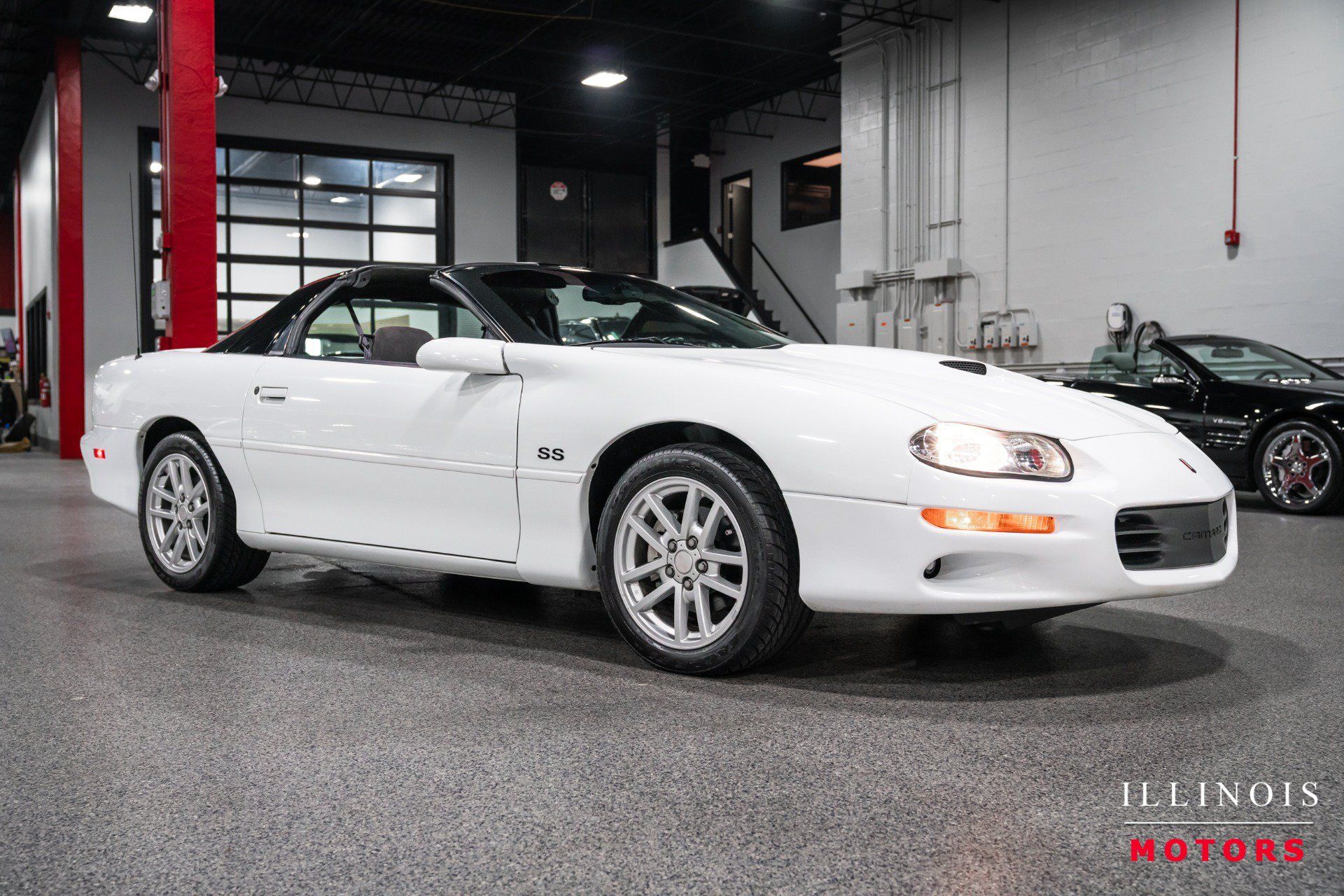 Used 2000 Chevrolet Camaro Z28 w/ SS Performance/Appearance Pkg RWD image 7