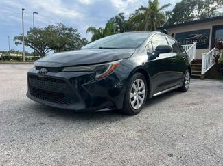 Used 2020 Toyota Corolla LE image 1