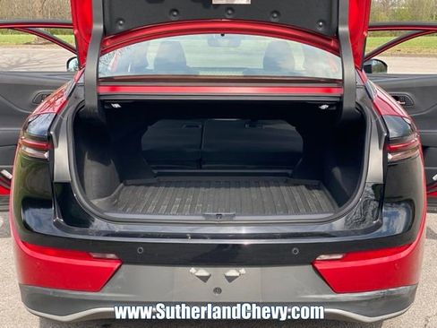 Used 2025 Toyota Crown Platinum image 40