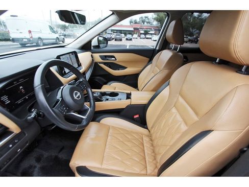 Used 2023 Nissan Rogue Platinum w/ Platinum Premium Package image 15