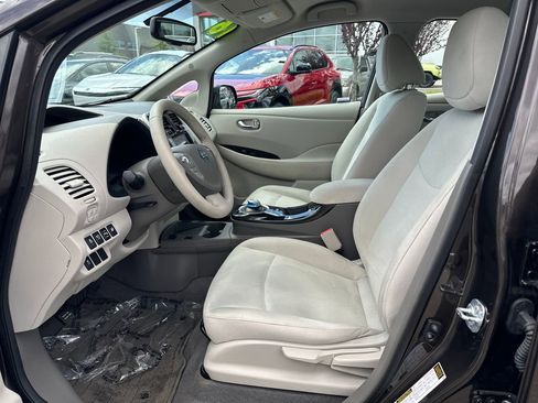 Used 2016 Nissan Leaf SV FWD image 12