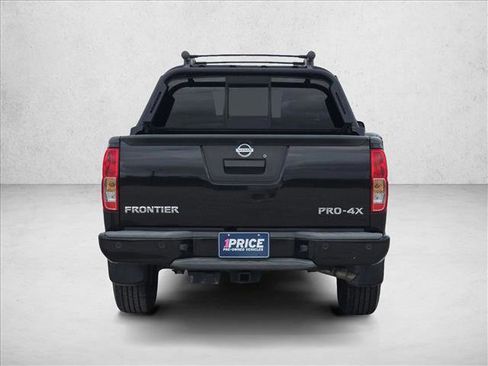 Used 2020 Nissan Frontier PRO-4X w/ Pro-4x Utility Package image 7