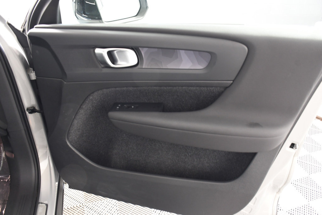 Used 2023 Volvo C40 P8 Recharge Plus AWD/4WD image 18