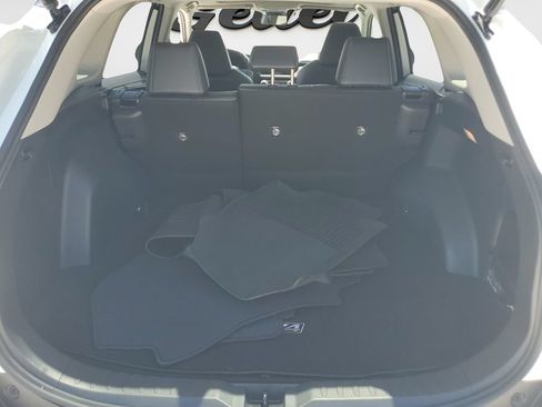 Used 2019 Toyota RAV4 Limited w/ Cold Weather Package FWD image 9