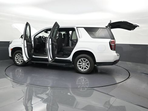 Used 2024 Chevrolet Tahoe LS RWD image 35