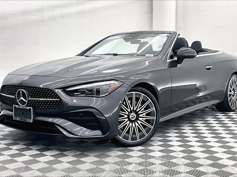 Certified 2025 Mercedes-Benz CLE 300 4MATIC Cabriolet w/ Night Package image 13