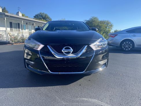 Used 2017 Nissan Maxima SR w/ Midnight Edition image 2