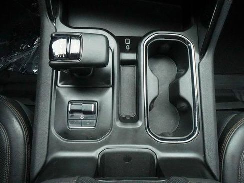 Used 2023 GMC Sierra 1500 AT4 w/ Technology Package image 26