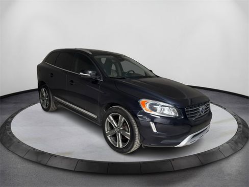 Used 2017 Volvo XC60 T6 Dynamic w/ Preferred Option Package image 3