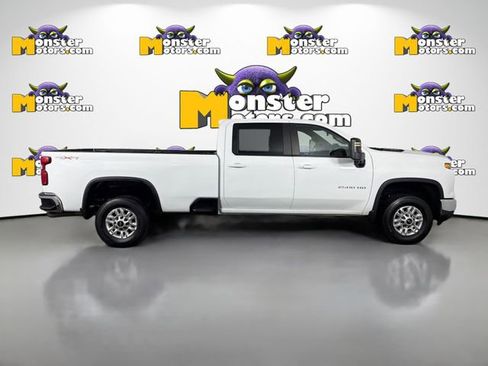 Used 2024 Chevrolet Silverado 2500 LT image 4